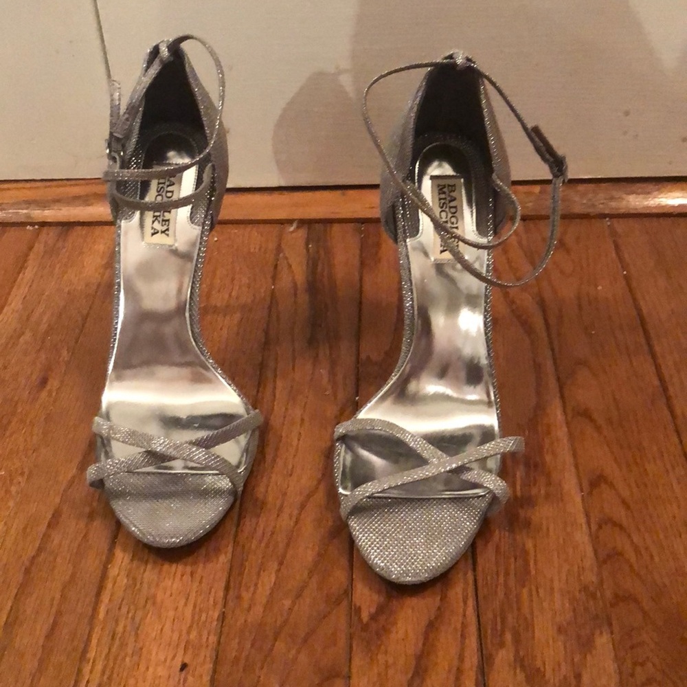 Badgley Mischka silver strappy heels 9.5